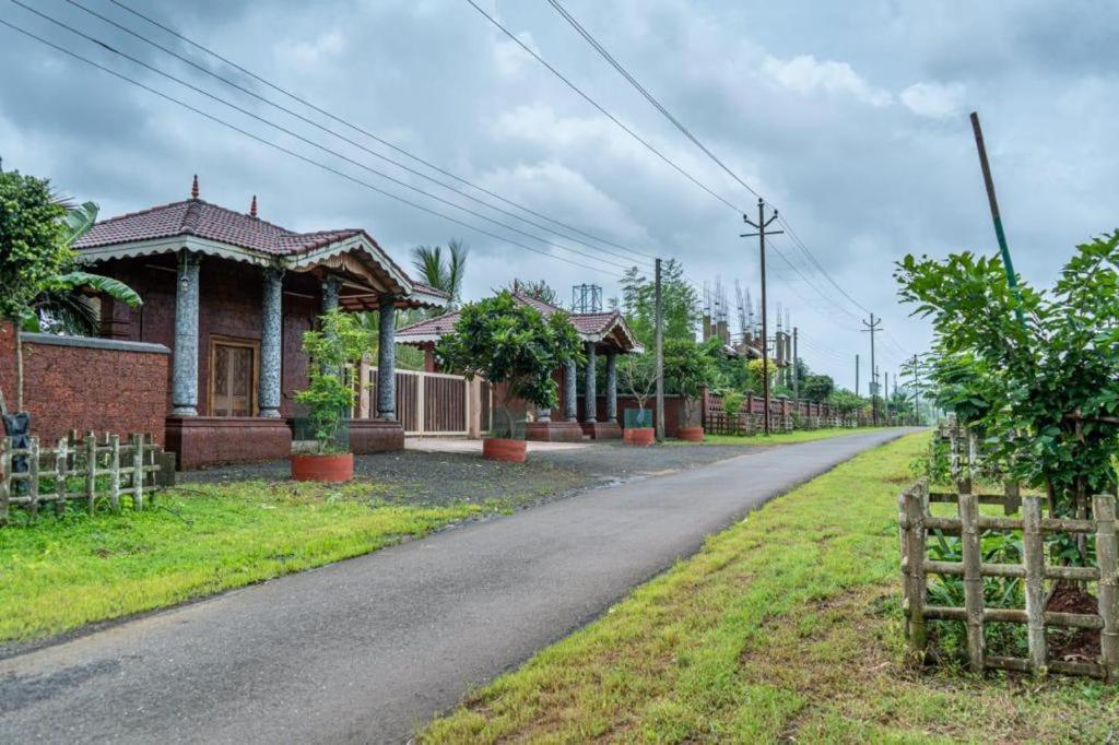 The Kerala Village, Shahapur Shenwa エクステリア 写真